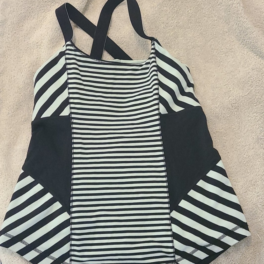 Lululemon Striped tank with built-in support size